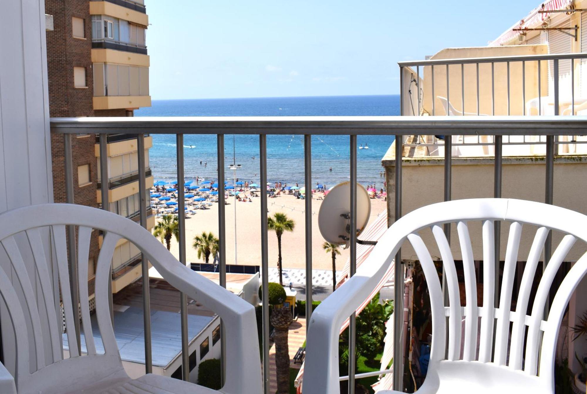 Pato Levante Beach Benidorm Exterior foto
